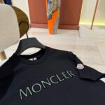 Moncler T-Shirts Green Text Side Logo