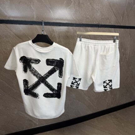 Off White Arrow Spray White