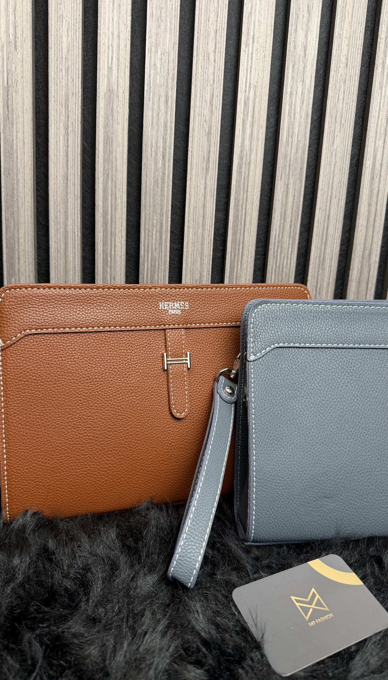 screenshot-8 Hermès Clutch Bag Brown - Afbeelding 1