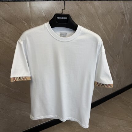 Burberry White T-Shirt Sleeve End Pattern