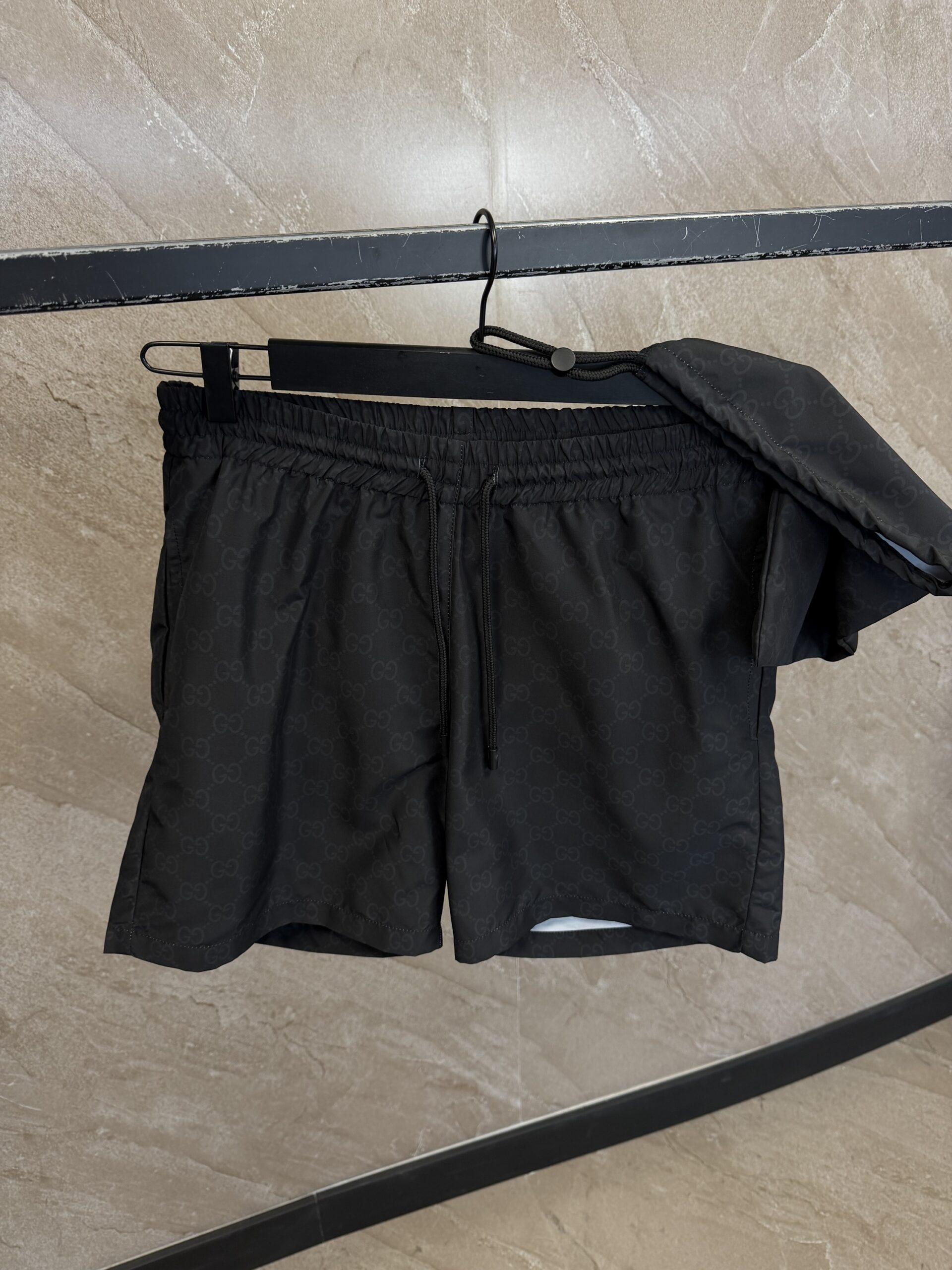 img_2876 Gucci Black Swimshorts - Afbeelding 1