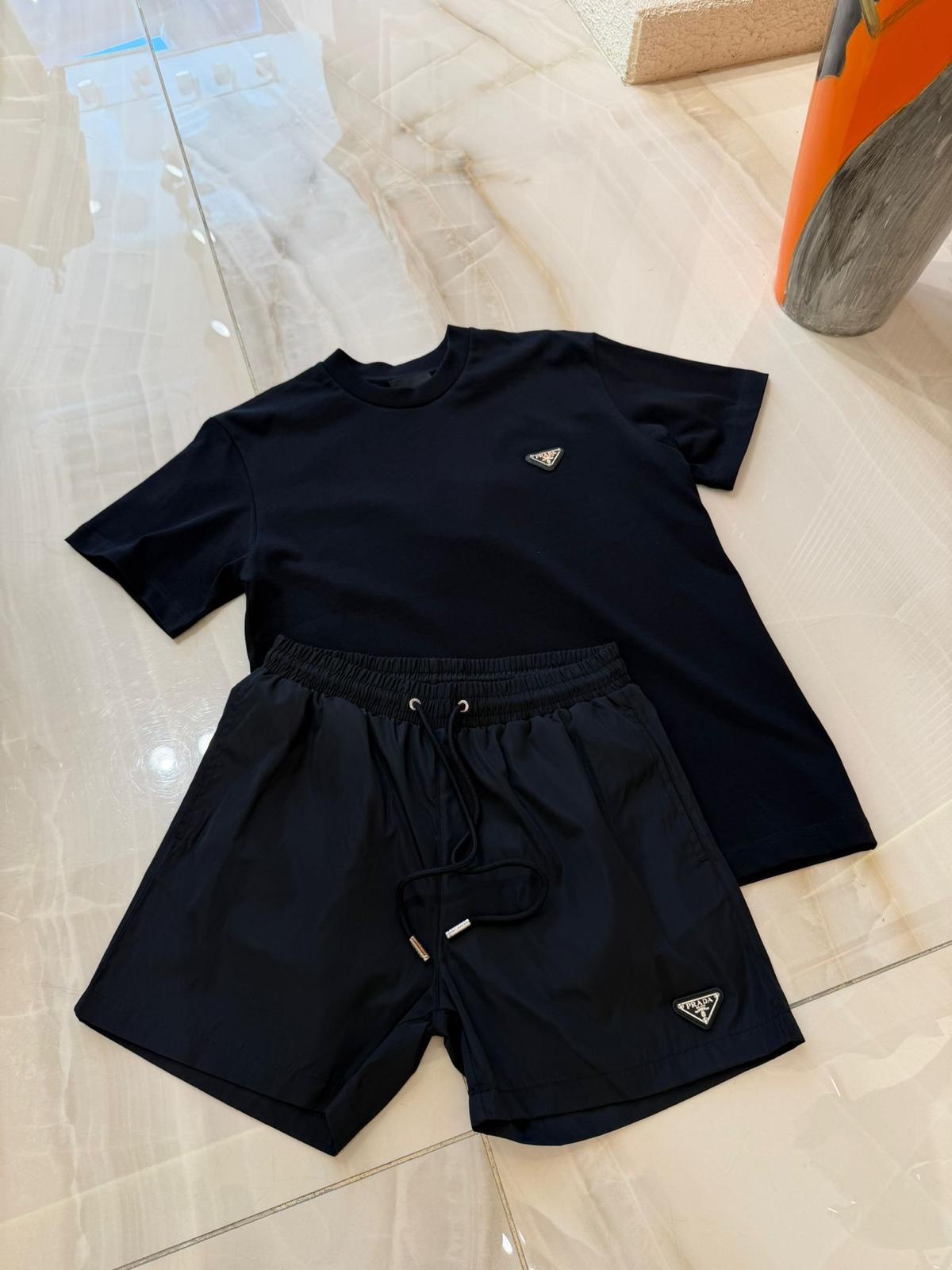 img_3091 Prada Set T-Shirt & Swim Shorts Black - Afbeelding 1